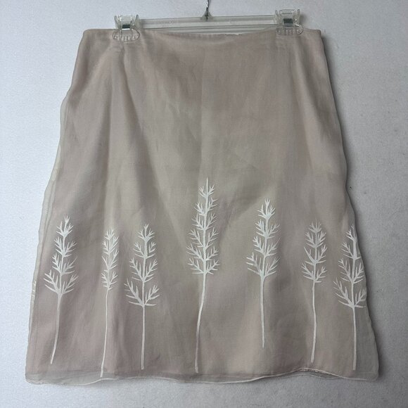 Tahari Dresses & Skirts - Tahari skirt sz 6‎ silk white tree graphics overlay knee length fairycore nature